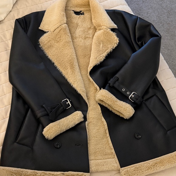 PrettyLittleThing Black and Cream Leather Jacket - Picture 4 of 4